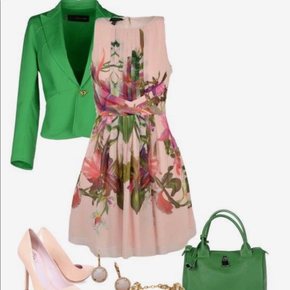 Ted Baker Dresses & Skirts - Ted Baker Size 2 Carlii dress